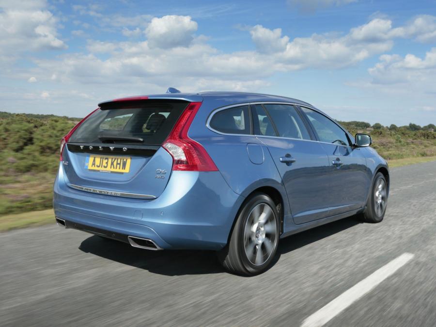  Volvo V60 D6 Plug-In Hybrid 2013 года  (UK) (фото 13 из 13)